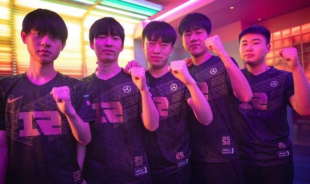 女性已经不 女性已经不